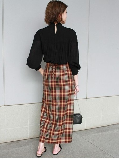 KIM（LA BOUCLE NEWoMan新宿店）｜IENA LA BOUCLEのスカートを使ったコーディネート - WEAR