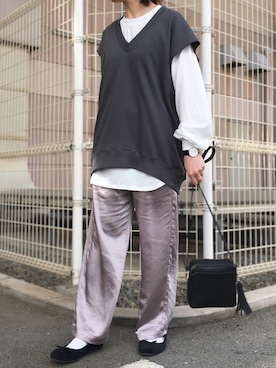 「サテンパンツ」｜「アイテム（アンサンブル）」を使った、あーりーさん（レディース・162cm）の春コーディネート