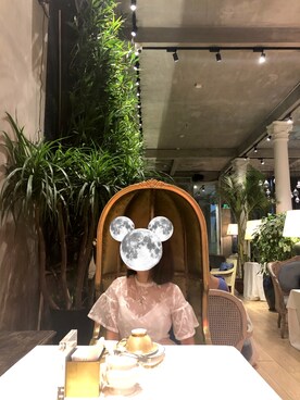 Lưu Hoài Thươngさんのコーディネート