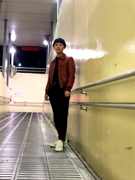 「8seconds（エイトセカンズ）のアイテム（スラックス）」を使った、@hhhyoga/ひょうさん（メンズ・171cm）の春コーディネート