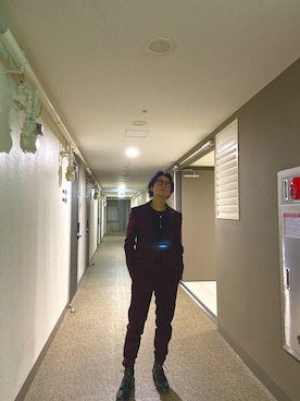 「Alexander McQueen（アレキサンダーマックイーン）のアイテム（ブーツ）」を使った、@hhhyoga/ひょうさん（メンズ・168cm）の秋コーディネート