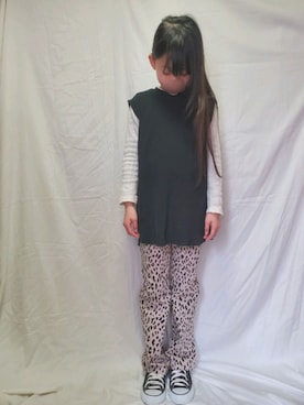 「BRANSHES（ブランシェス）のテレコ長袖Tシャツ（Tシャツ/カットソー）」を使った、RiiAoさん（キッズ・130cm）の春コーディネート