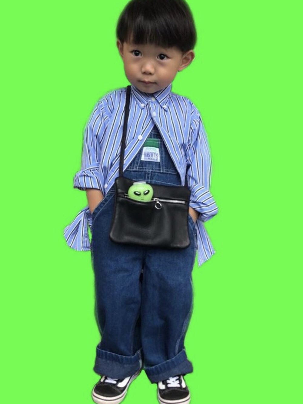 「秋コーデ、シャツスタイル、オーバーサイズ、オーバーオール、ストライプシャツ、Polo Ralph Lauren、LIBERTY、Aeta、VANS、古着MIX」｜「POLO RALPH LAURENのアイテム（シャツ/ブラウス、ブルー系）」を使った、かなちょろさん（キッズ・100cm）の秋コーディネートの1枚目の写真