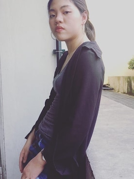 「H&M（エイチ・アンド・エム）のアイテム（イヤリング、シルバー系）」を使った、Wipapond Jan Chenさん（レディース・167cm）の秋コーディネート