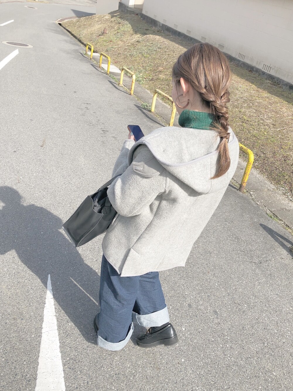 「大人カジュアル、おしゃれさんと繋がりたい、パンツスタイル、オーバーサイズ、低身長コーデ、ラフ、ビッグシルエット」｜「DANTONの【一部WEB限定】Danton/ダントン　WOOL MOSSER SHORT HOOD COAT/ウールモッサフードショートコート（その他アウター、グレー系）」を使った、chanyuicodeさん（レディース・148cm）の春コーディネートの1枚目の写真