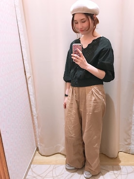 「earth music&ecology（アースミュージックアンドエコロジー）のアイテム（チノパンツ）」を使った、mizukiさん（レディース・160cm）の春コーディネート