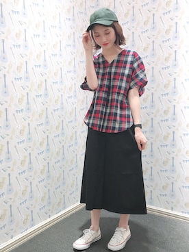 「赤チェック」｜「アイテム（キャップ）」を使った、mizukiさん（レディース・160cm）の夏コーディネート