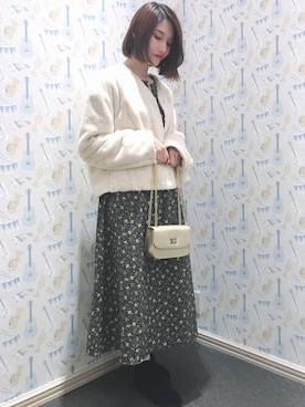 「earth music&ecology（アースミュージックアンドエコロジー）のアイテム（その他アウター）」を使った、mizukiさん（レディース・160cm）の秋コーディネート