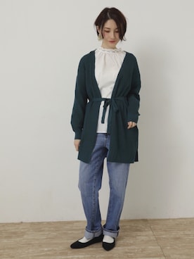 「earth music&ecology（アースミュージックアンドエコロジー）のCOTTON USAデニムパンツ(ストレート) 〇（デニムパンツ）」を使った、mizukiさん（レディース・160cm）の冬コーディネート