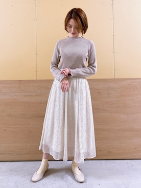 「earth music&ecology（アースミュージックアンドエコロジー）のアイテム（パンプス）」を使った、mizukiさん（レディース・160cm）の冬コーディネート