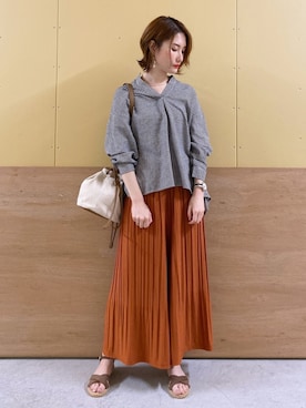 「earth music&ecology（アースミュージックアンドエコロジー）のアイテム（バッグ）」を使った、mizukiさん（レディース・160cm）の春コーディネート