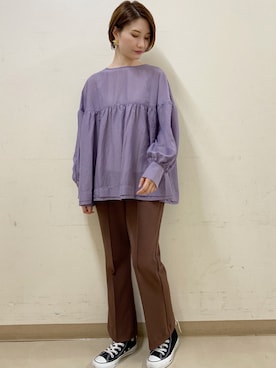 「earth music&ecology（アースミュージックアンドエコロジー）のセンタープレスフレアパンツ ＊（その他パンツ）」を使った、mizukiさん（レディース・160cm）の秋コーディネート