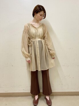 「earth music&ecology（アースミュージックアンドエコロジー）のセンタープレスフレアパンツ ＊（その他パンツ）」を使った、mizukiさん（レディース・160cm）の秋コーディネート