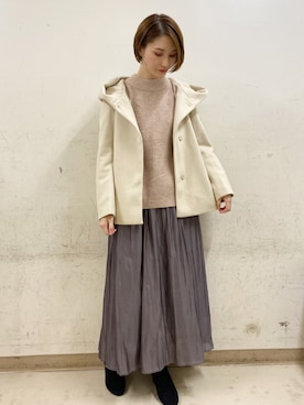 「earth music&ecology（アースミュージックアンドエコロジー）のシャイニーサテンギャザースカート ＊（スカート）」を使った、mizukiさん（レディース・160cm）の秋コーディネート