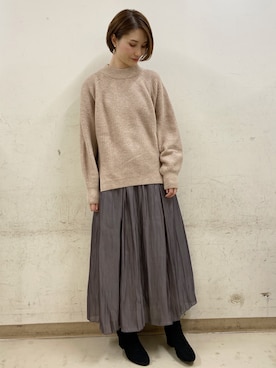 「earth music&ecology（アースミュージックアンドエコロジー）のシャイニーサテンギャザースカート ＊（スカート）」を使った、mizukiさん（レディース・160cm）の秋コーディネート