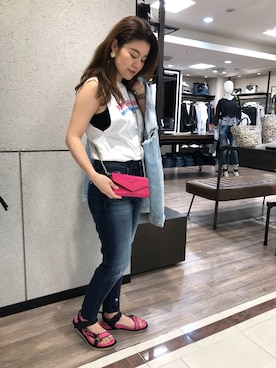 「ボーイフレンドデニム」｜「アイテム（財布/小物）」を使った、NAOさん（レディース・153cm）の春コーディネート