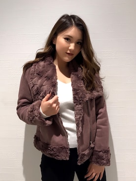 「LIPSERVICE（リップサービス）のアイテム（ムートンコート）」を使った、辻 みつきさん（レディース・160cm）の冬コーディネート