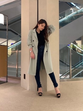 「LIPSERVICE（リップサービス）のアイテム（トレンチコート）」を使った、辻 みつきさん（レディース・160cm）の春コーディネート