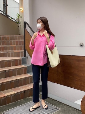 「ユニクロ」｜「アイテム（ビーチサンダル）」を使った、KURUMIさん（レディース・165cm）の秋コーディネート