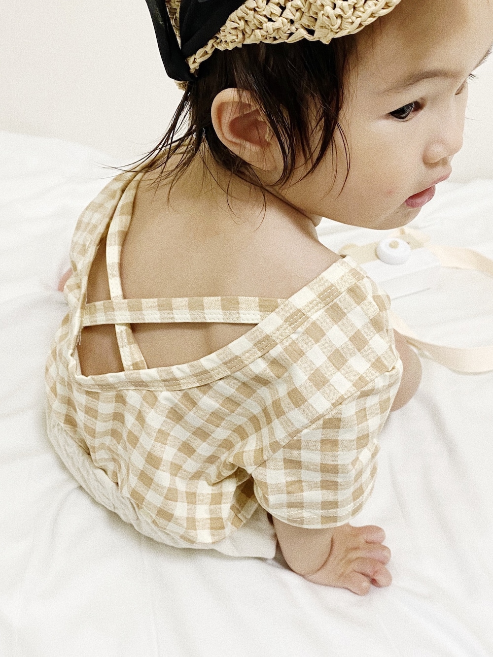 「キッズファッション、プチプラコーデ、1歳、おんなのこ、プティマイン、petit main、韓国子供服、カジュアル、ショートパンツ」｜「@select_shop_manmaruのアイテム（トップス、ブラウン系）」を使った、uniさん（キッズ・90cm）の春コーディネートの1枚目の写真