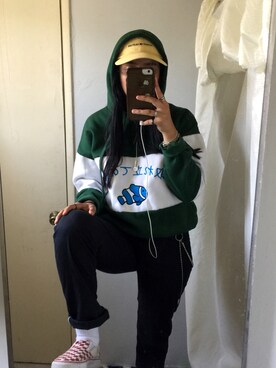 Kimberly Monroyさんのコーディネート