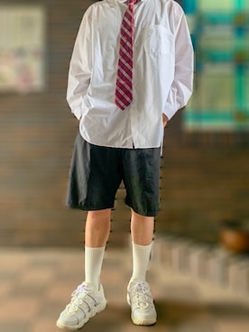 「韓国コーデ」｜「アイテム（チノパンツ）」を使った、はまりょさん（メンズ・181cm）の春コーディネート