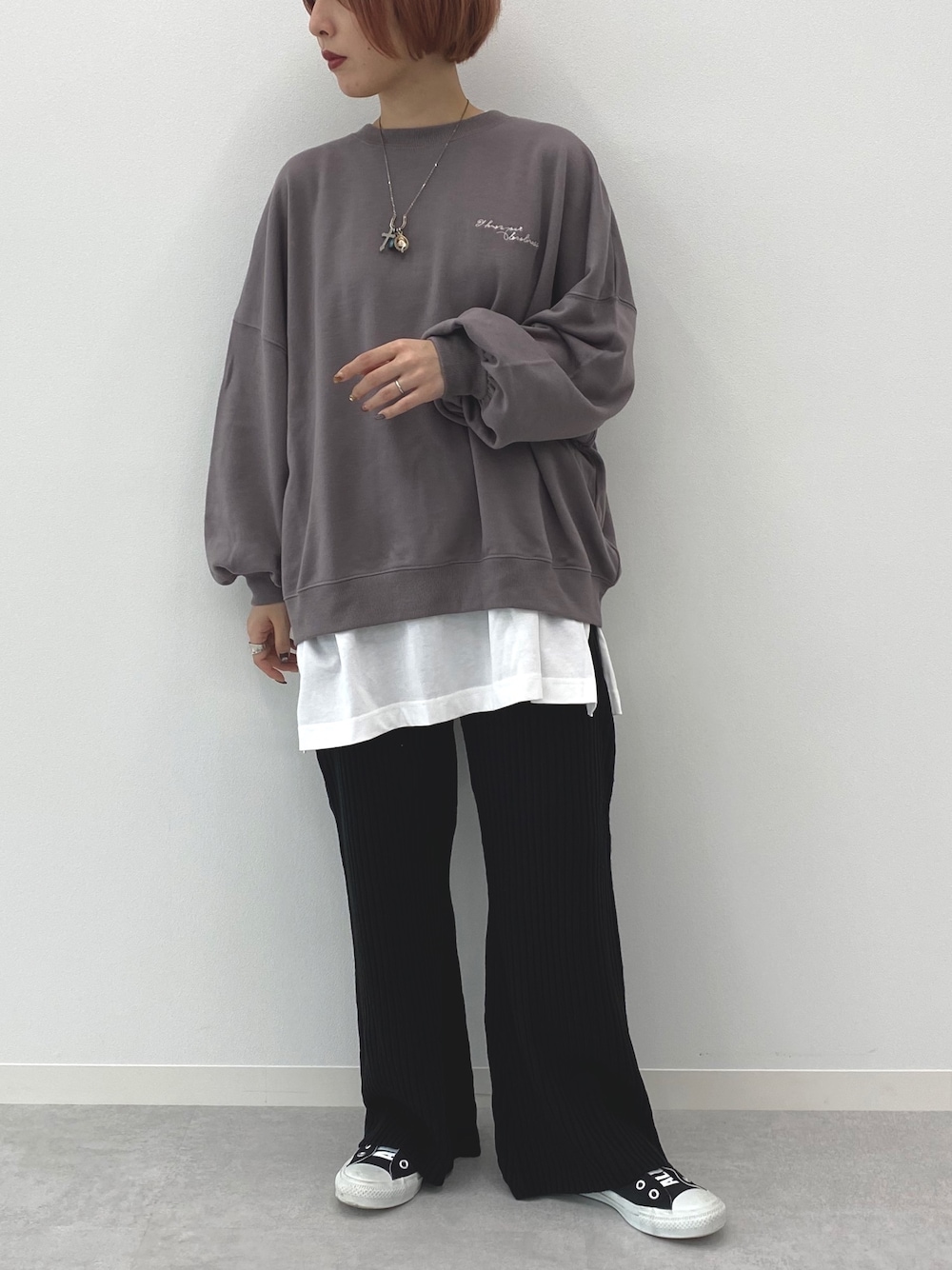 「プチプラコーデ、ゆるコーデ、スニーカー、アプレジュールミニョン、apresjourmignon、プチプラ、Tシャツ、スウェット、低身長、ニットパンツ」｜「apres jour mignonの【大きいサイズ】【1周年記念アイテム】ミニョンスタイルセット２【ZOZOTOWN限定アイテム】（その他パンツ、ブラック系）」を使った、apresjour mignonさん（レディース・154cm）の夏コーディネートの1枚目の写真