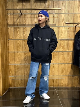 「WHITELAND（ホワイトランド）のWHITELAND/ホワイトランド/プリントパーカー（パーカー）」を使った、佐藤友則さん（メンズ・165cm）の春コーディネート