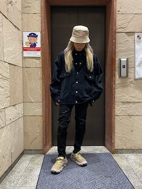 「KaneZ（ケインズ）のアイテム」を使った、佐藤友則さん（メンズ・165cm）の春コーディネート