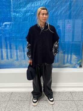 「DANKE SCHON（ダンケシェーン）のアイテム（スラックス）」を使った、佐藤友則さん（メンズ・165cm）の秋コーディネート