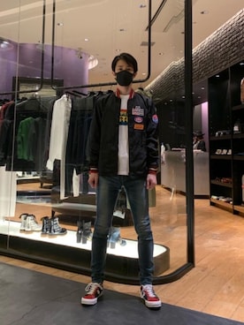 「レーシングジャケット」｜「アイテム（デニムパンツ）」を使った、Paulさん（メンズ・175cm）の秋コーディネート