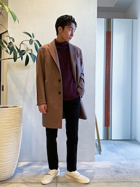 「アイテム（チェスターコート、イエロー系）」を使った、ESTNATION MENSさん（メンズ・178cm）の冬コーディネート