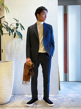 「Johnstons of Elgin（ジョンストンズオブエルガン）のアイテム」を使った、ESTNATION MENSさん（メンズ・178cm）の冬コーディネート