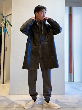 「COLUMN（コラム）のアイテム（スウェットパンツ）」を使った、ESTNATION MENSさん（メンズ・178cm）の冬コーディネート