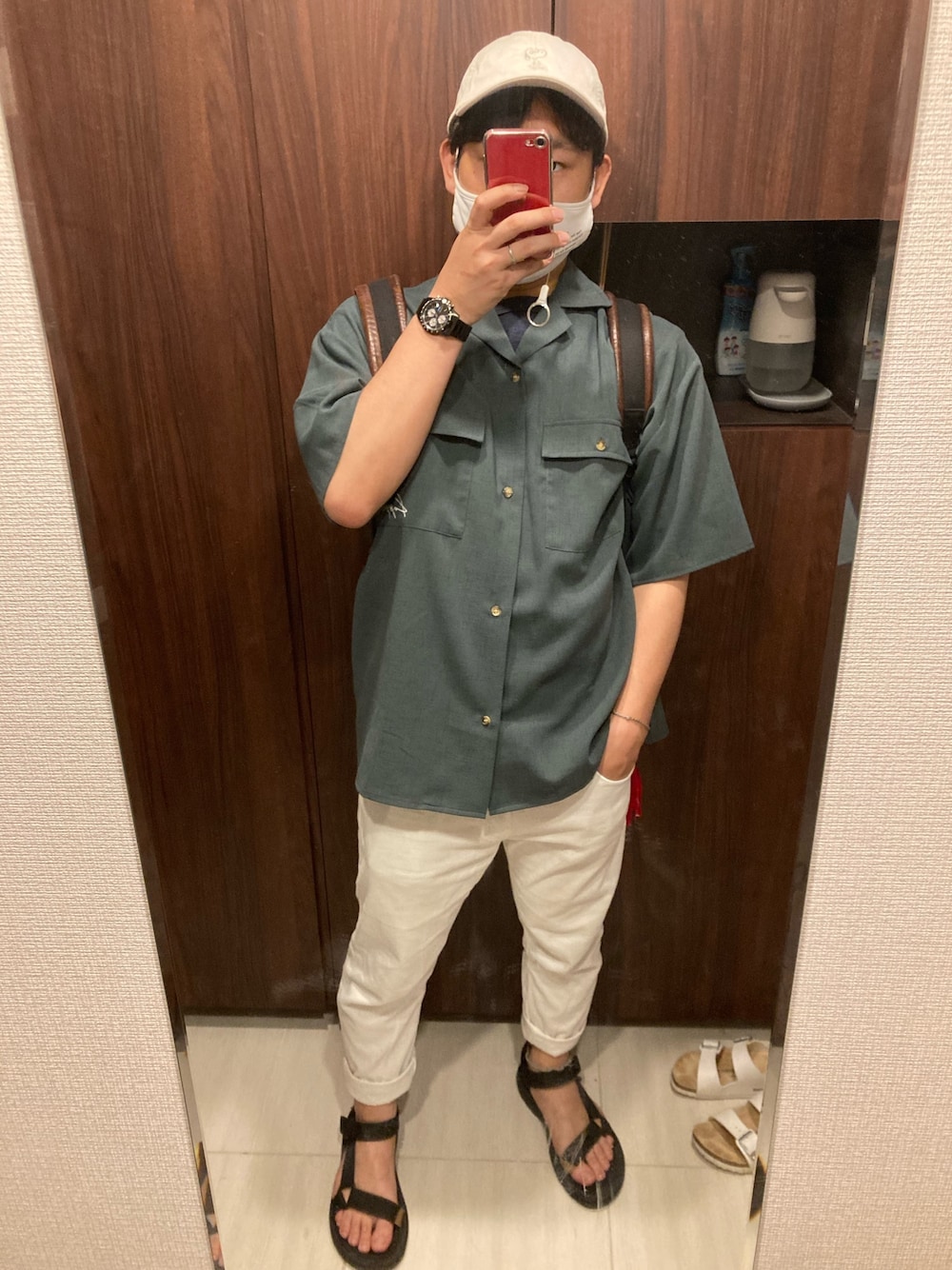 「これが私をアゲる服、ゆるコーデ、オトナカジュアル、カジュアルコーデ、シャツスタイル、KAPPA、grn、teva、UNIQLO、SEIKO」｜「TevaのTEVA Hurricane XLT2 (BLACK)（サンダル、ブラック系）」を使った、SHIMさん（メンズ・165cm）の春コーディネートの1枚目の写真