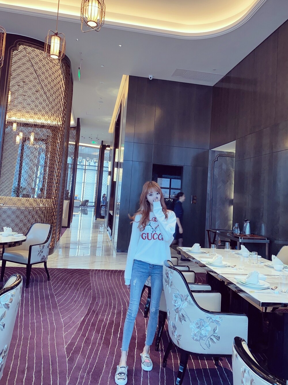 「日系极简」｜「GUCCIのアイテム（トップス、ホワイト系）」を使った、Went さん（レディース・165cm）の秋コーディネートの1枚目の写真