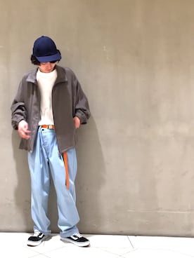 「BLACK&BLUE（ブラックアンドブルー）のアイテム（パンツ）」を使った、イリザワさん（メンズ・170cm）の春コーディネート