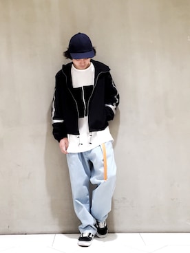 「BLACK&BLUE（ブラックアンドブルー）のアイテム（パンツ）」を使った、イリザワさん（メンズ・170cm）の春コーディネート