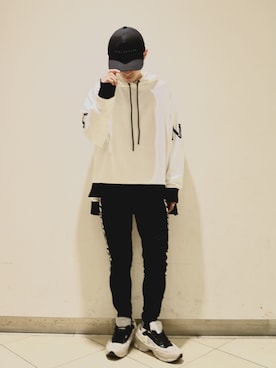 「Lui's（ルイス）のアイテム（キャップ）」を使った、イリザワさん（メンズ・170cm）の春コーディネート