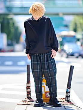 「Lui's（ルイス）のモックネック ビッグシルエット ロゴ スウェット（スウェット）」を使った、イリザワさん（メンズ・170cm）の秋コーディネート