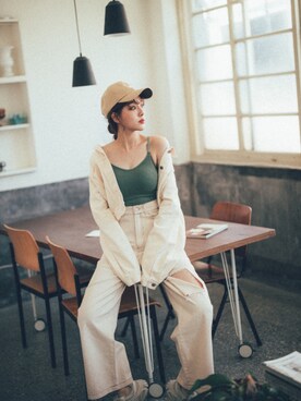 「アイテム（チューブトップ、グリーン系）」を使った、QUEEN SHOPさん（レディース・162cm）の秋コーディネート