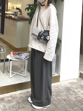 「oversize」｜「アイテム（スウェット）」を使った、pakkk0000さん（レディース・168cm）の冬コーディネート