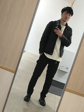 「TOMMY HILFIGER（トミーヒルフィガー）のアイテム（ライダースジャケット）」を使った、成ノ助さん（メンズ・173cm）の秋コーディネート
