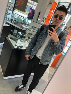 「TOMMY HILFIGER（トミーヒルフィガー）のアイテム（デニムジャケット）」を使った、成ノ助さん（メンズ・173cm）の秋コーディネート