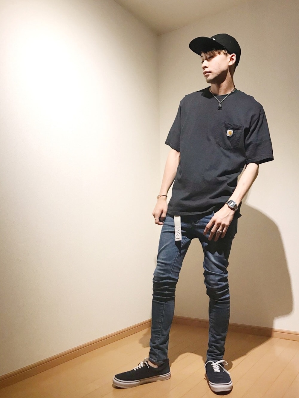 「カジュアルコーデ、おしゃれさんと繋がりたい、雨の日コーデ、夏コーデ、いいね、save、フォローお願いします🤑、セブンデイズサンデイ、スキニーパンツ、ootd、デニム、バンズ」｜「AMERICAN HOLICのスキニーフィットデニム（デニムパンツ、ブルー系）」を使った、HAINEさん（メンズ・176cm）の春コーディネートの1枚目の写真