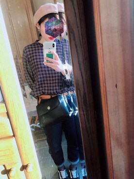 「GU（ジーユー）のアイテム（デニムパンツ、ブルー系）」を使った、もえぴーさん（レディース・159cm）の秋コーディネート