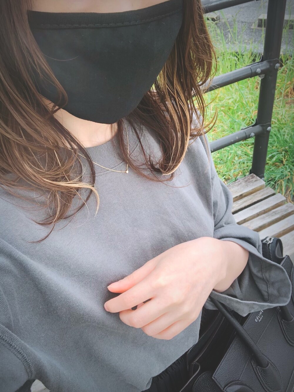 「UNIQLOのコットンオーバーサイズワイドスリーブT（長袖）（Tシャツ/カットソー、グレー系）」を使った、ｓｈｉｎさん（レディース・145cm）の春コーディネートの1枚目の写真