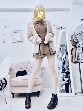 「Abercrombie&Fitch（アバークロンビーアンドフィッチ）のアイテム（カーディガン/ボレロ）」を使った、真島茜さん（レディース・172cm）の夏コーディネート