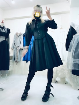 真島茜さんのコーディネート