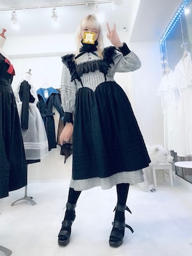 真島茜さんのコーディネート